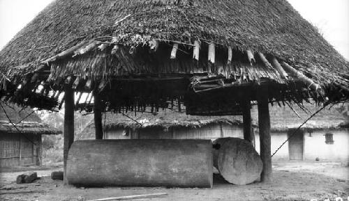 Tuabo clan, town drums