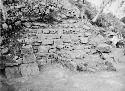 Str. Q-58 - Stairway, balustrades, and secondary altar platform