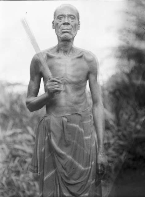 Paramount chief Mangele - Basa