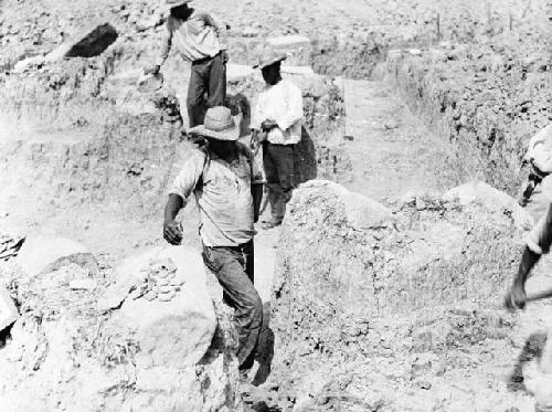 Pit at east end of Excavation I-31