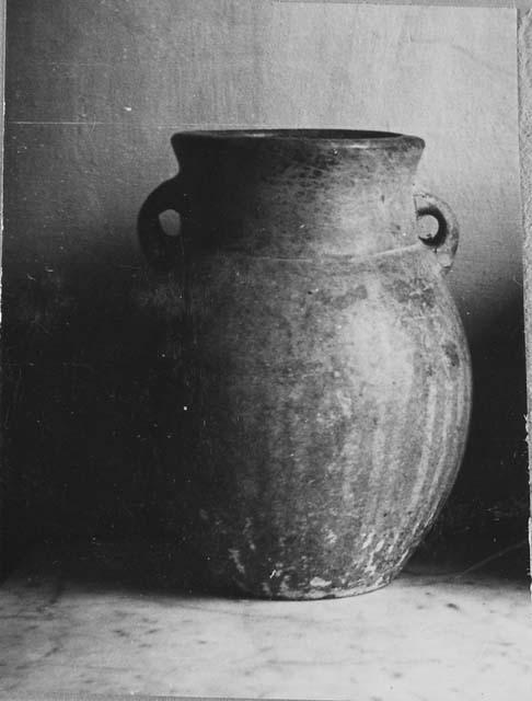 Jar with loop handles