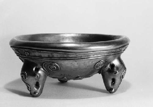 Tripod bowl, Copper, gold electro plated on a pottery vessel