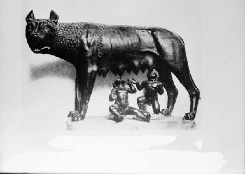 Etruscan bronze, figures of Romulus and Remus and wolf mother