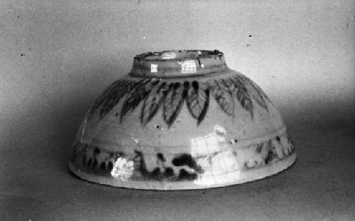Complete ceramic pottery bowl, bottom exterior view