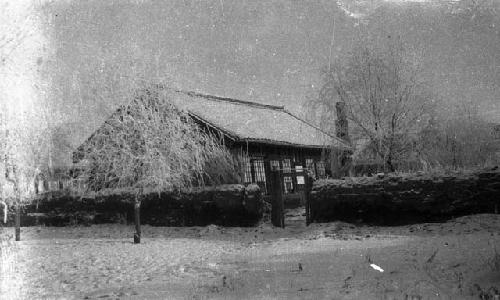 Wulakai school house