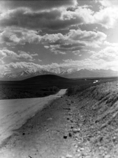 About ten miles east of Khosrovi on main Baghdad-Tehran road