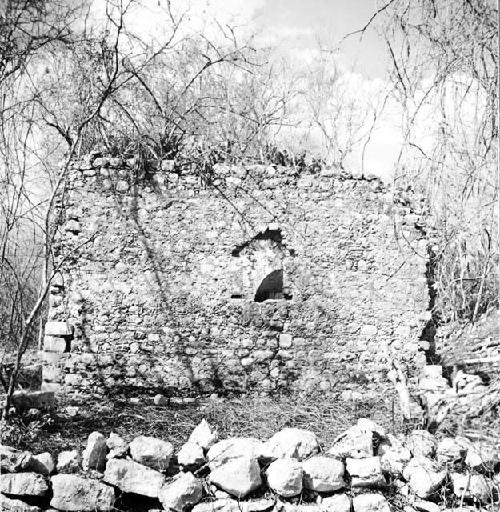 Church, South wall between room 3 and chapel