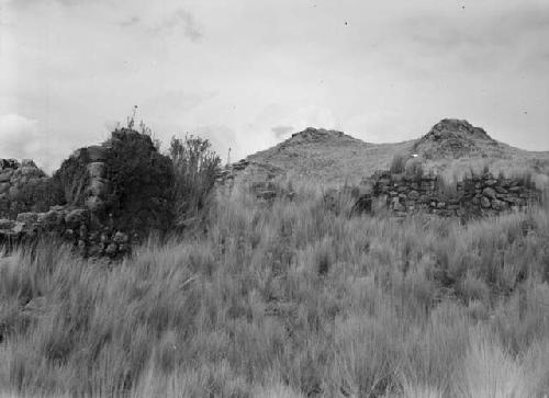 Detail of ruins looking west