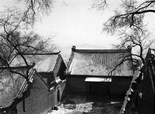 Pei Shan temples, view of snow covered roof tops