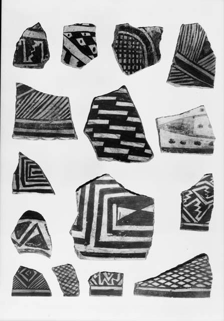 Mesa Verde black on white potsherds from Pueblo III horizons