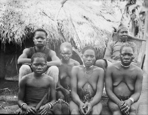 Moki, father and sisters