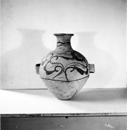 Modern cantaro water carrying jar (Puul)