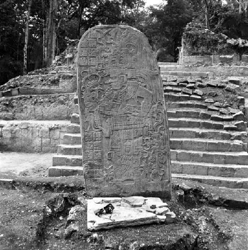 Stela 10 at Seibal