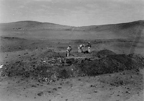 LI- 26 Supe Looking west across excavations of temple