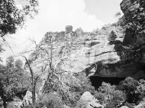 Cave in Steamboat Canyon