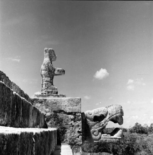 Temple of Warriors at Chichen Itza