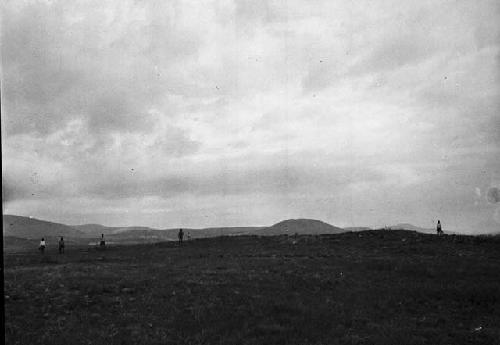 Broad view of Hill Top Ruin