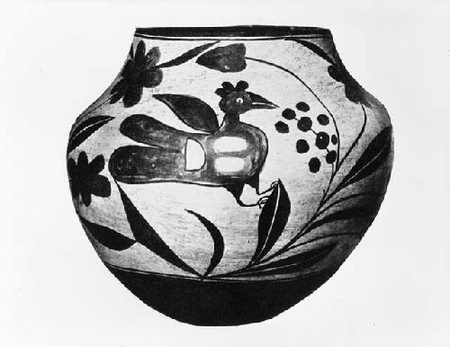 Modern jar from Acoma