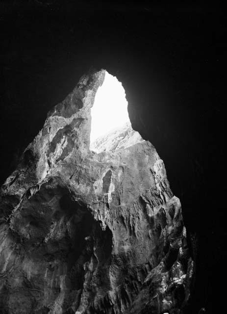 Pastun cave, Jebel Baradost near Rowandiz