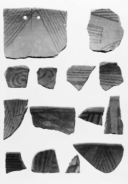 Black on red potsherds, Pueblo II and III