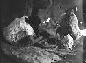 Women making pottery, House of Lorenzo