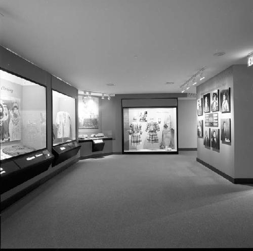 Hall of the North American Indian during installation