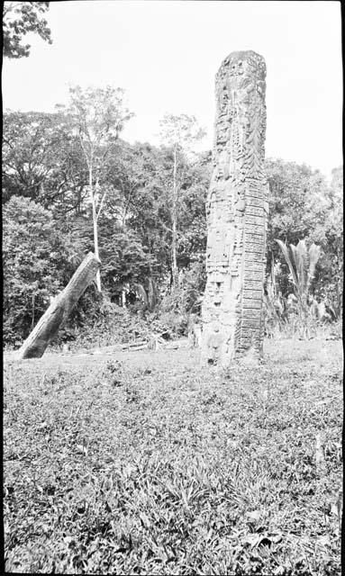 Monument 3, Southeast Side