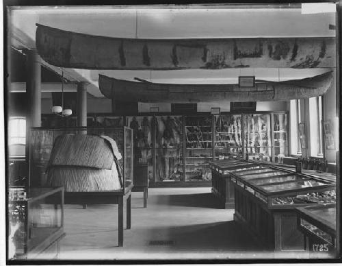 Peabody Museum - Lecture Room - North American Indians (Cases)