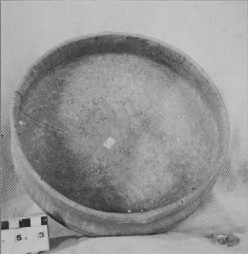 Lost color double curve pottery bowl