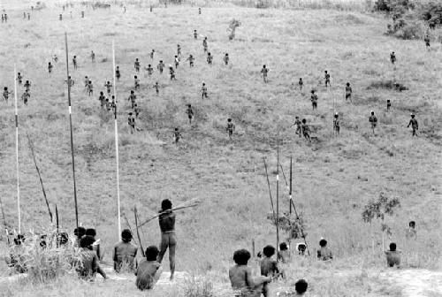 Men standing on the end of the Warabara