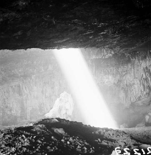 Shaft of sunlight inside Pastun cave on Hebel Baradost near Rowandiz