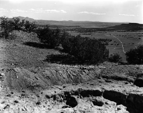 Little Red Hill, upper site, view across pit house 5 to Escondido Mount