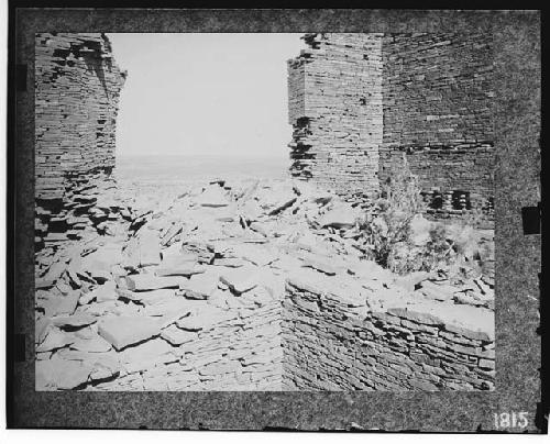 Debris to second story, Pintado Pueblo