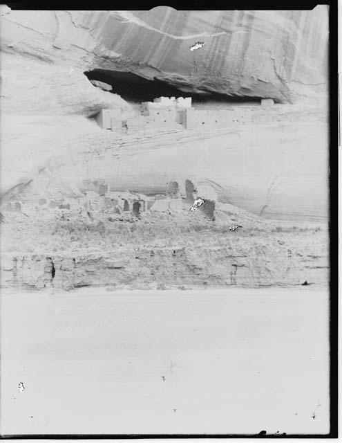 Casa Blanca Ruins - Cliff House