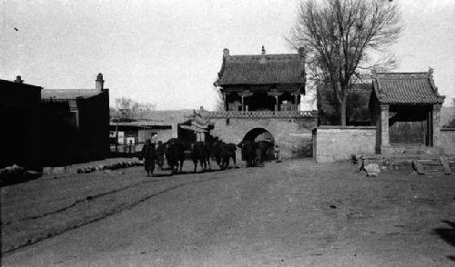 Caravan passing through gate