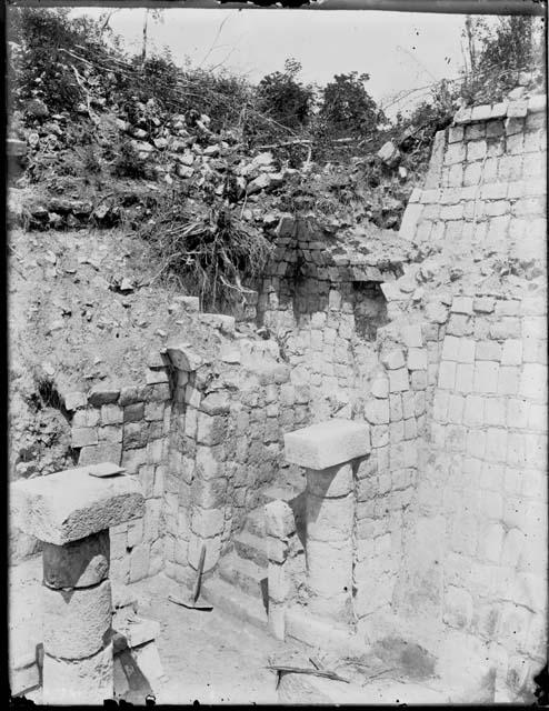 Lower tier chamber's stairway, Mound of the Painted Columns