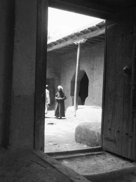 Courtyard of a rich Indian merchant