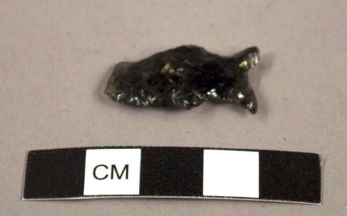 Obsidian point ("late" (Hohokam) type)