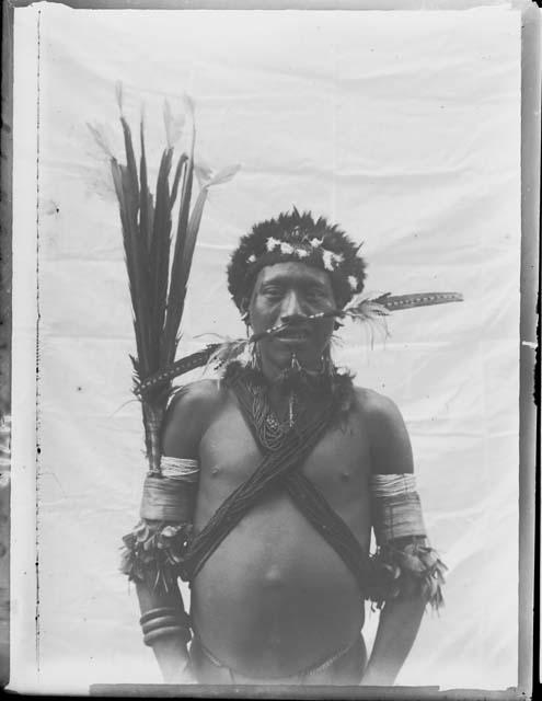 Chief Kiwinik, full dress, front bust