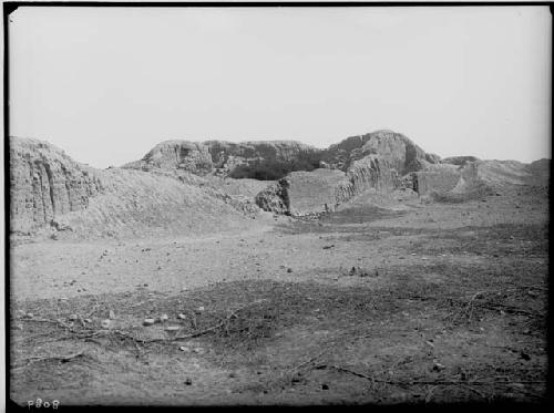 Tomb to the south-southwest of the Chaiuak group