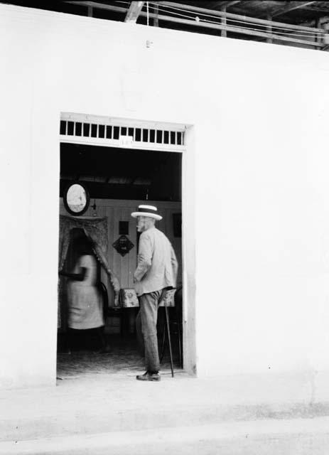 Penonome doorway with stone idol