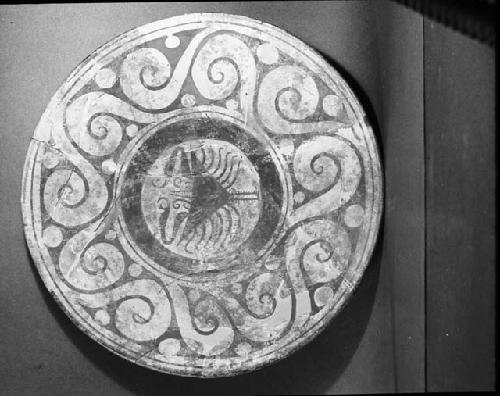 Polychrome plate with ring base, from grave 1, number 376