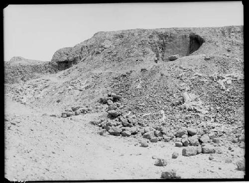 Excavation of the Tomb of the Mass. Rivero group