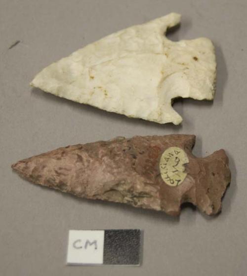 Chipped stone projectile points, corner notched