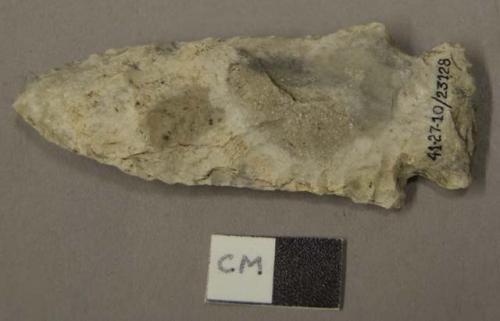 Tanged stone projectile point