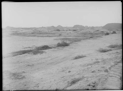 Part of northeast wall of Uhle group looking toward tomb of Yamocyguan