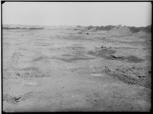 Ruins at side of northeast wall of Chaiuk group