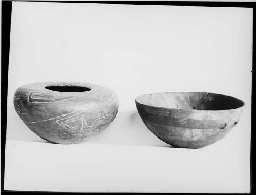 Pottery from Poncho House burial