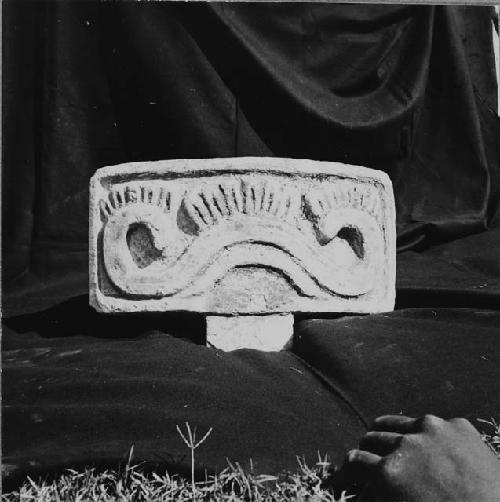 Sculptured stone from altar mask, Str. R86