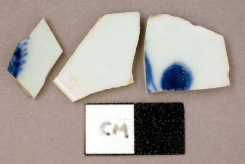 Ceramic, porcelain, blue patterned sherds